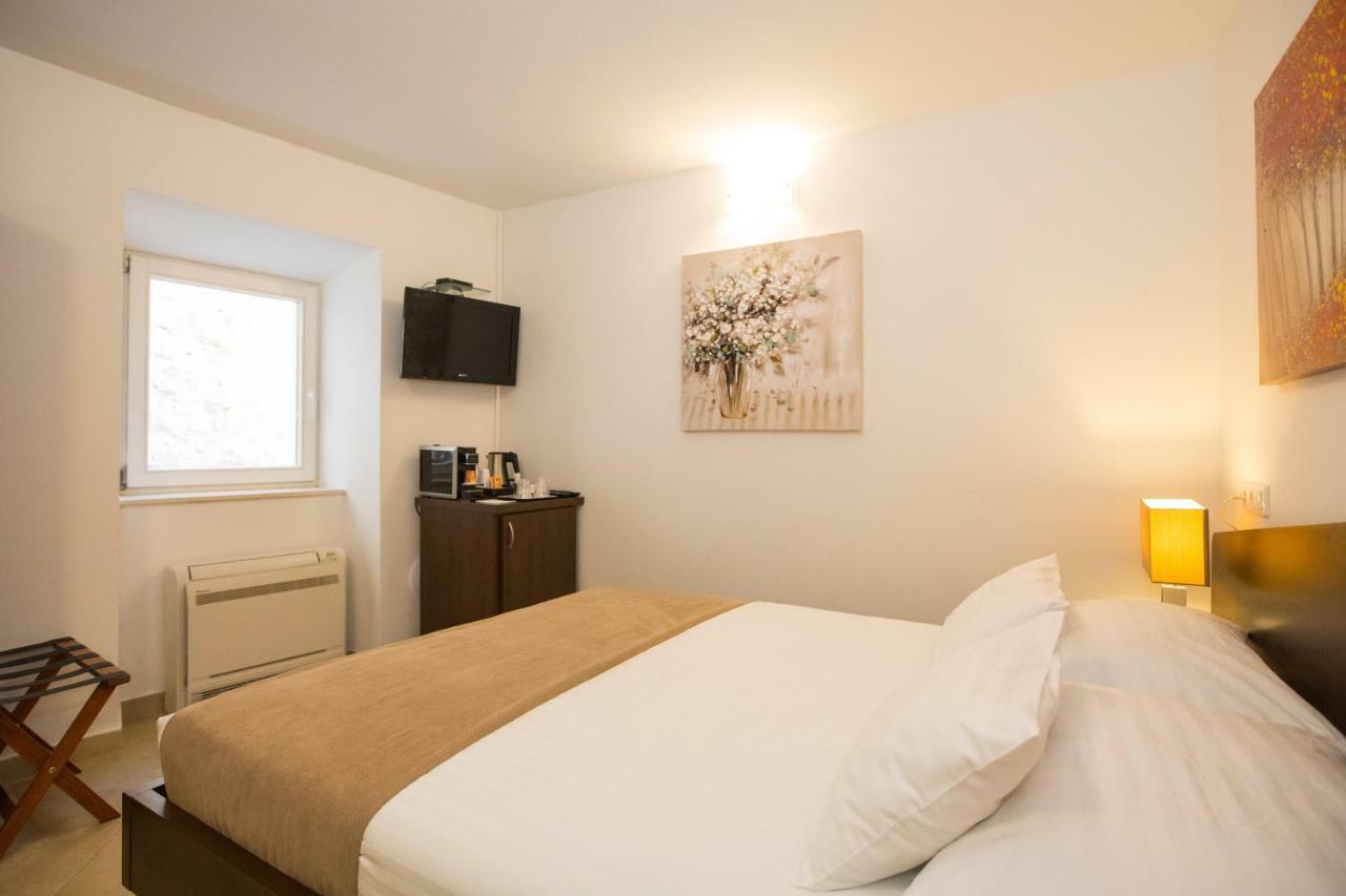 Villa Four Winds II ดูบรอฟนิก ภายนอก รูปภาพ